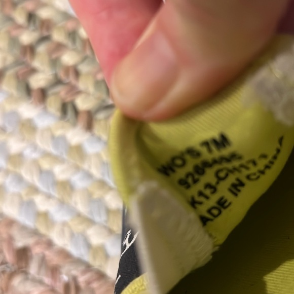 Sperry Topsiders Navy/ Yellow Sea Coast Anchor canvas sneakers women’s s… - Picture 7 of 9